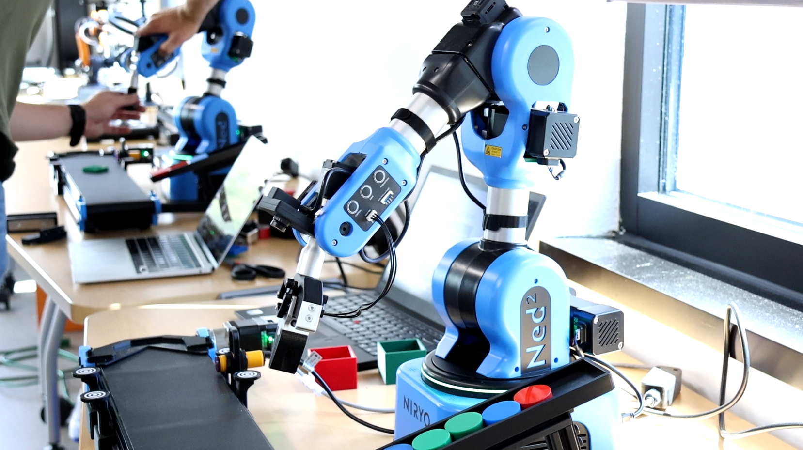 Améliorer les compétences en robotique : Formation pratique pour les étudiants