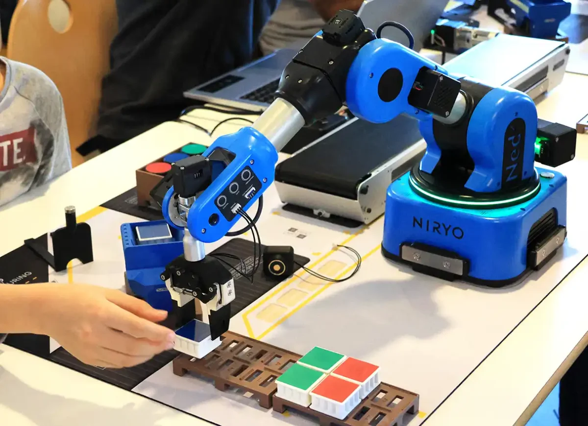 Niryo STEM Pack Ecosystem